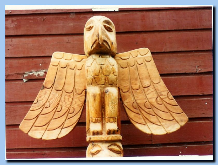 2 100 Totem Traditional Archive 02